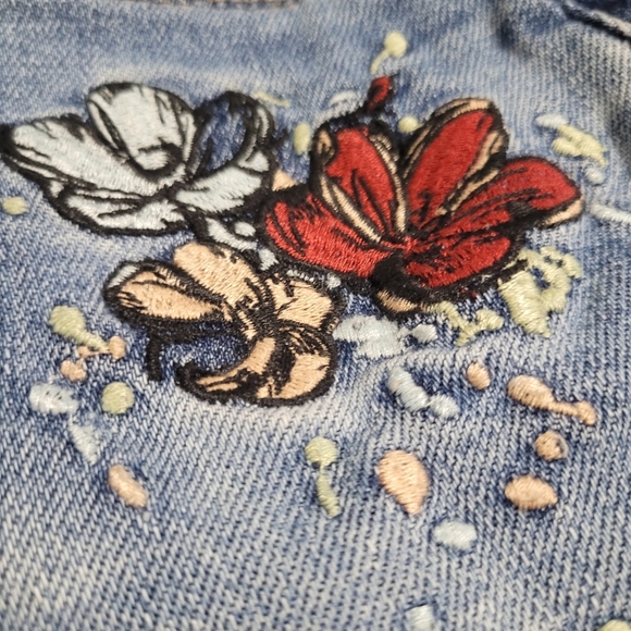 Blank NYC Pin-Up High Rise Floral Denim Size 26 Short Blue Jean Embroidered - Picture 5 of 8